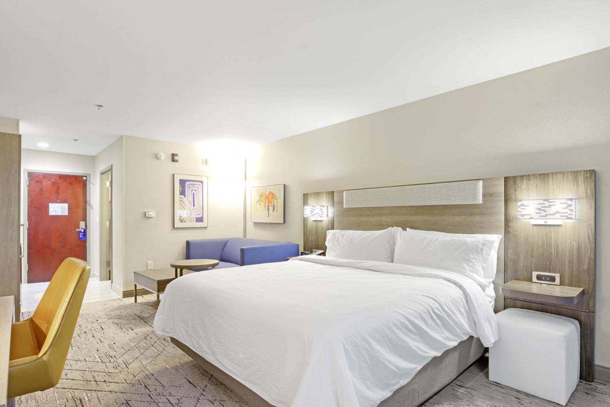 Holiday Inn Express - Gulfport Beach By Ihg Exterior photo